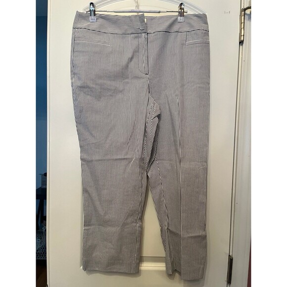 NWT 2 pair of Ann Taylor Factory Crop Dress Pants - Picture 1 of 9
